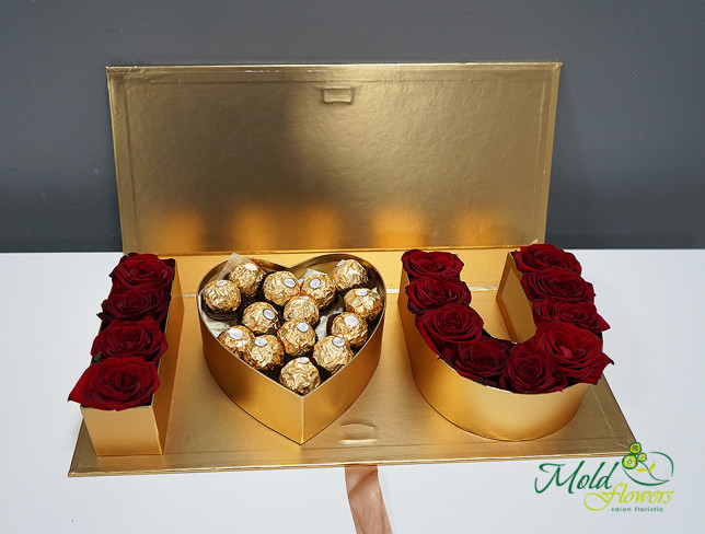 Коробка "I Love You" с красными розами и Ferrero Rocher Фото